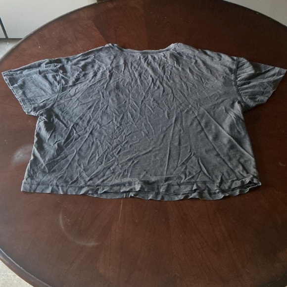 Universal Thread Charcoal Tee - Picture 5 of 5